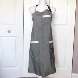 Hedley & Bennett Peppercorn Gray Classic Apron